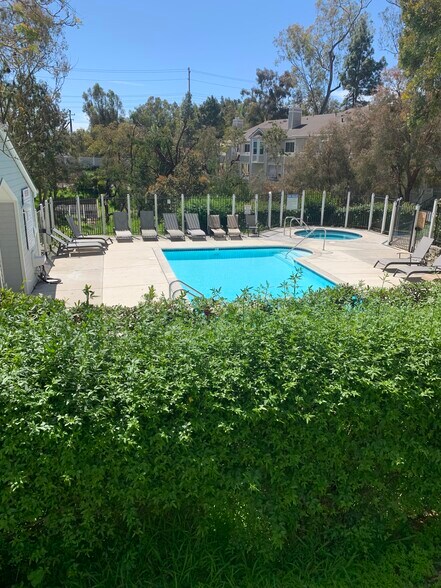 Building Photo - 7636 Hollister Ave