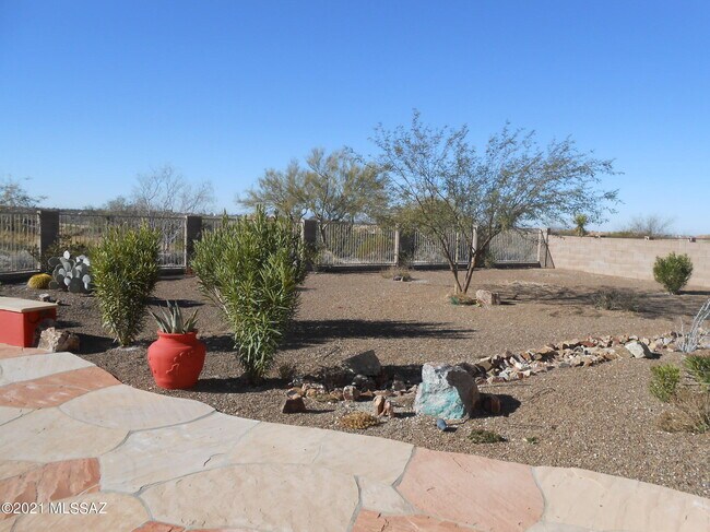 Building Photo - 14048 E Fairway Bluff Ct