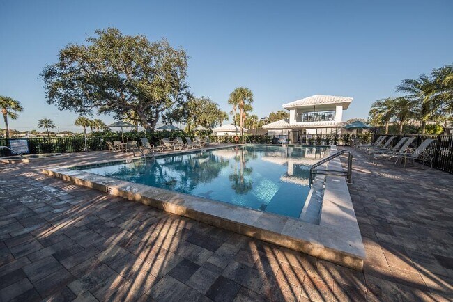 Building Photo - 1447 Gleneagles Dr