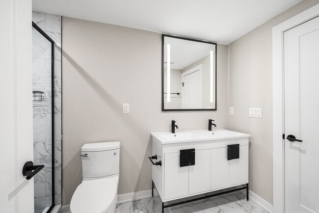 Building Photo - 1725 N 25th St