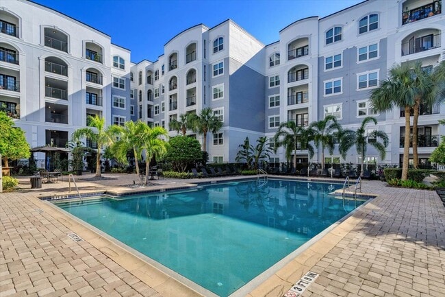 Building Photo - Prime Condo at The Grande