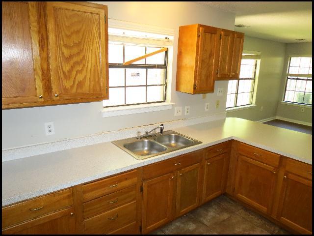 Building Photo - 9803 Pinnacle Valley Rd