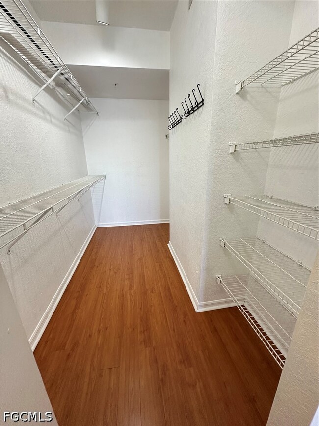 Building Photo - 6361 Aragon Way