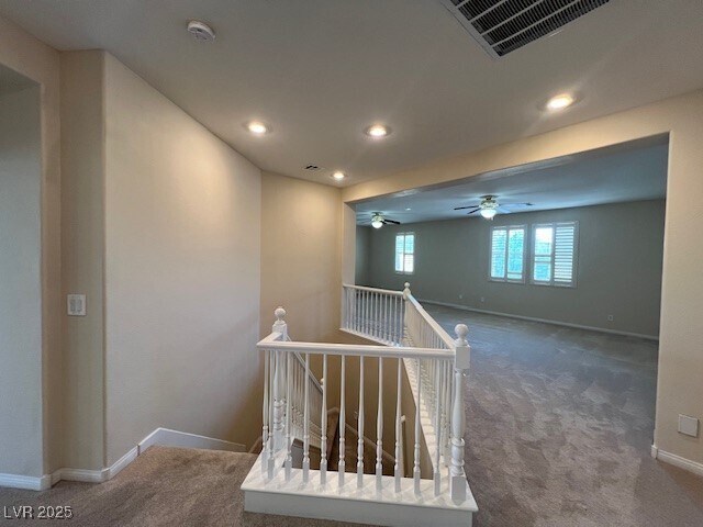 Building Photo - 18 Blue Valley Dr