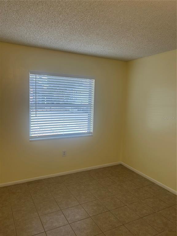 Building Photo - 2513 N Alafaya Trail