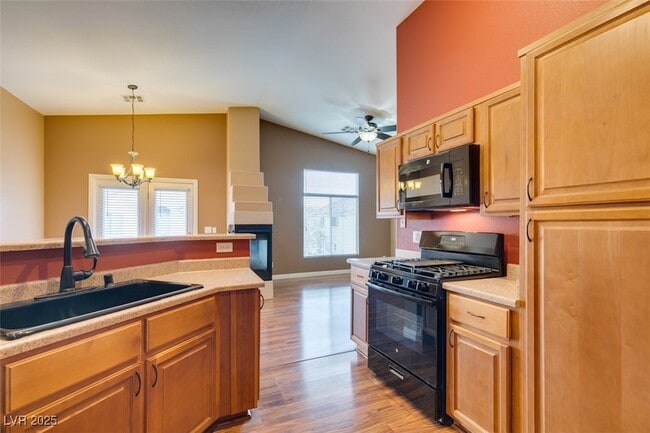 Building Photo - 3508 Hazelnut Pine Pl