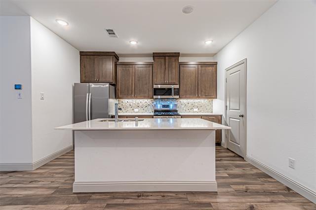 Building Photo - 11224 Sugarlands Dr