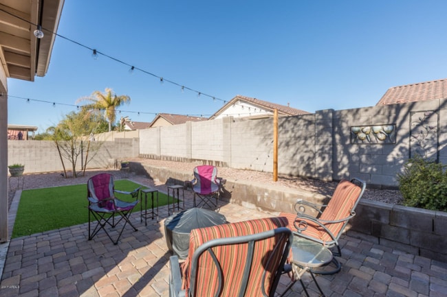 Building Photo - 3016 W White Feather Ln