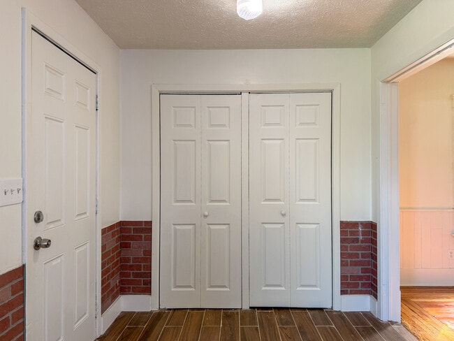 Building Photo - 336 W 29th St