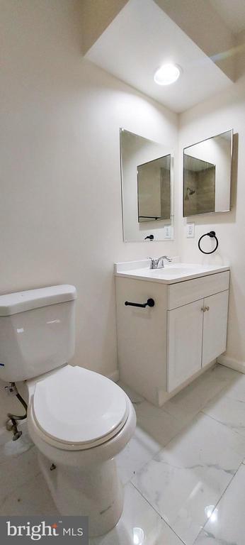 Building Photo - 14303 Beaker Ct
