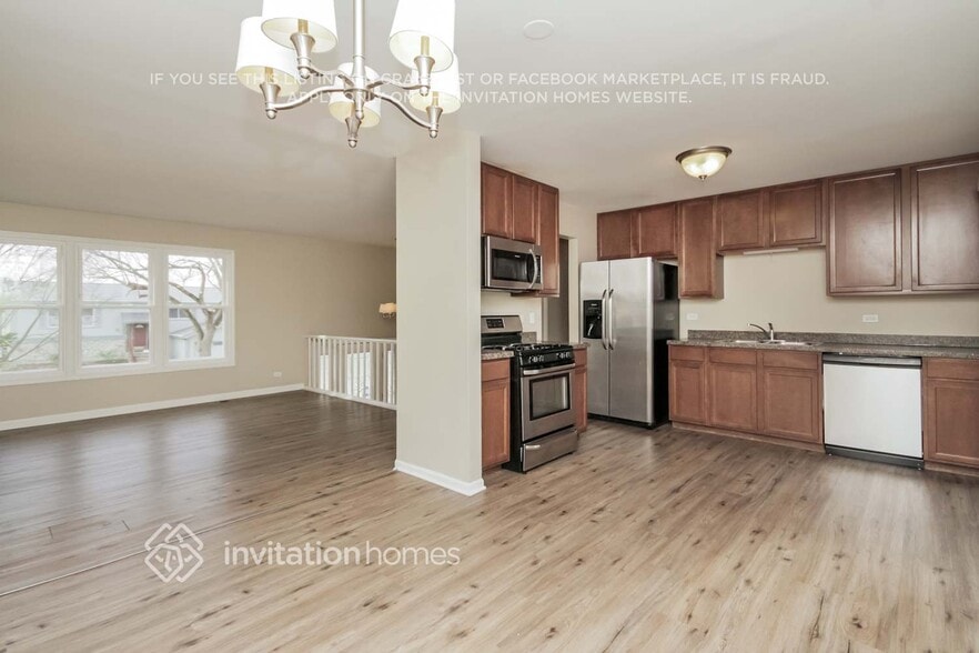 Building Photo - 606 Cochise Cir