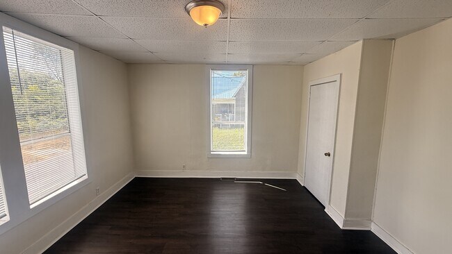 Building Photo - 4316 6th Ave