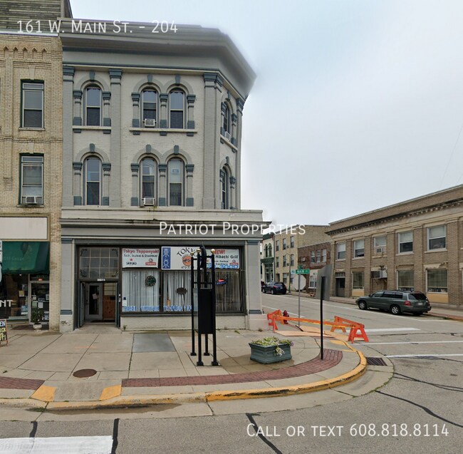 Building Photo - 161 W Main St