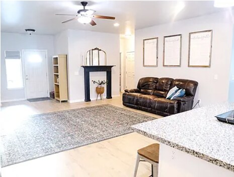 Building Photo - 961 N Kiaya Ln