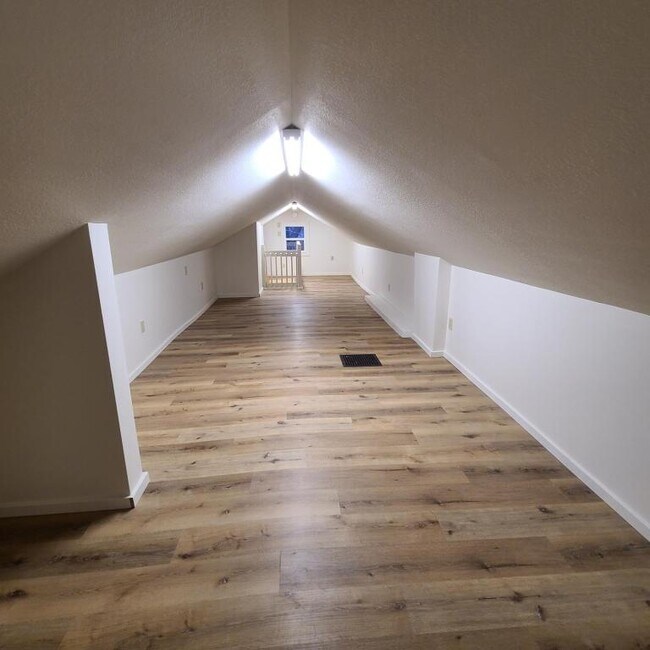 Building Photo - 317 Dunnwood Dr