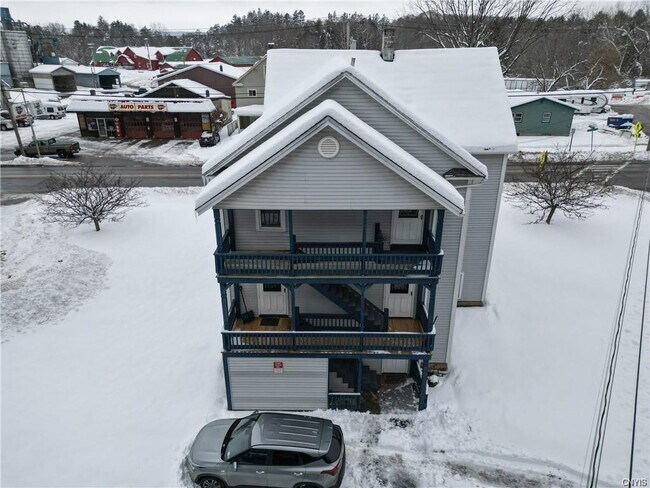 Building Photo - 102 N Helmer Ave