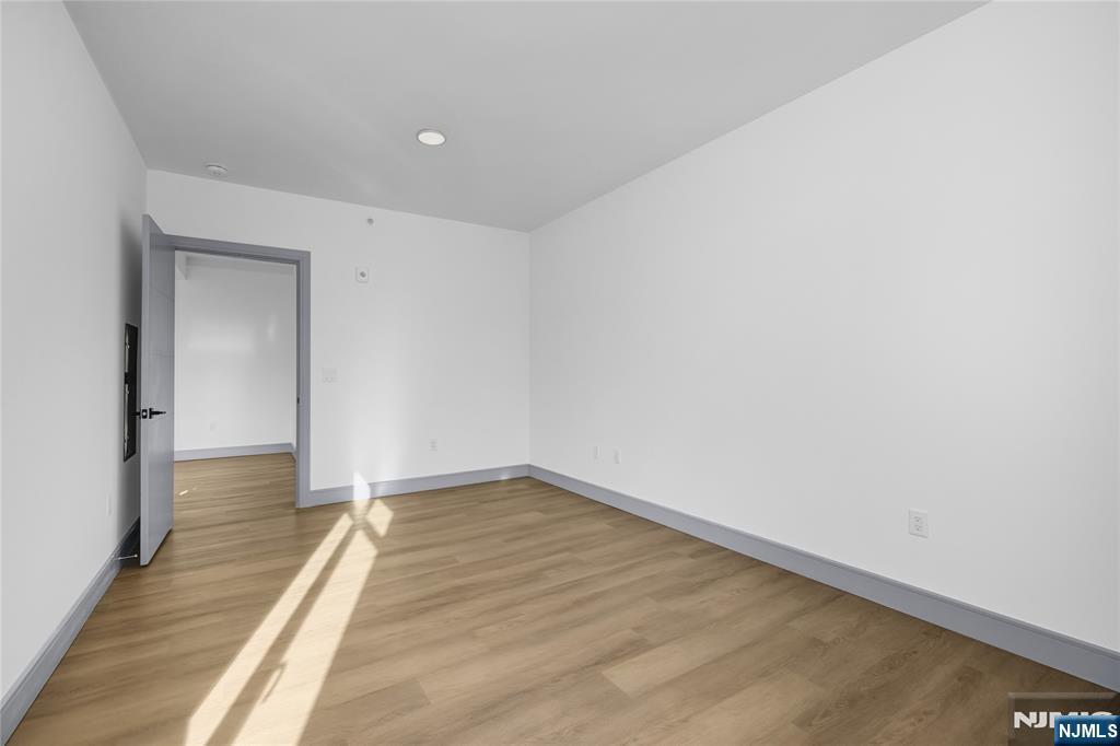 Building Photo - 1435 10th St