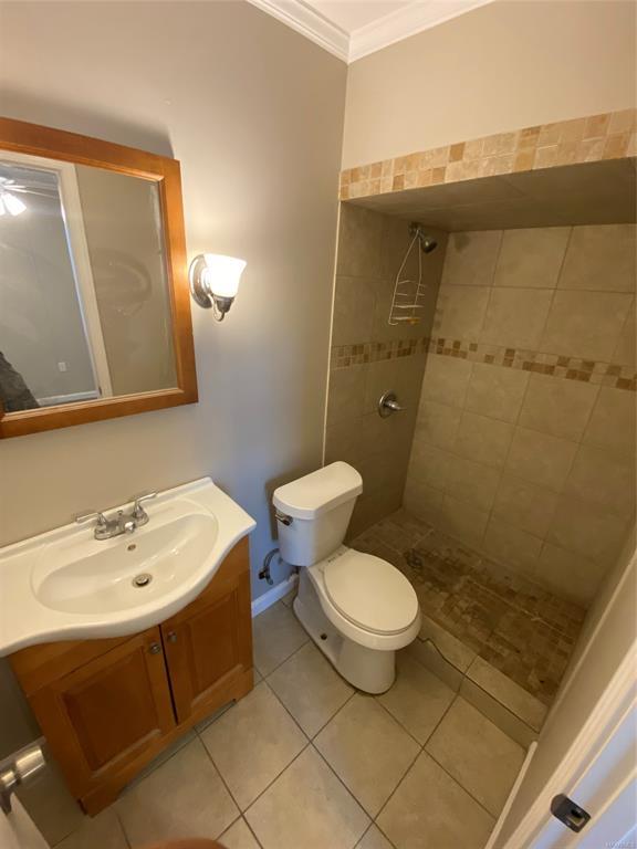 Building Photo - 3540 Farwood Dr