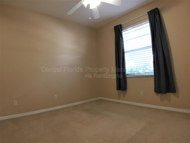 Building Photo - 909 Arbormoor Pl