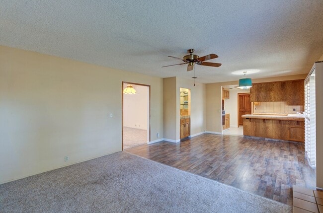 Building Photo - 6260 N Palm Ave