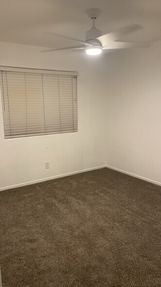 New carpet - 73641 Sunnyslope Dr