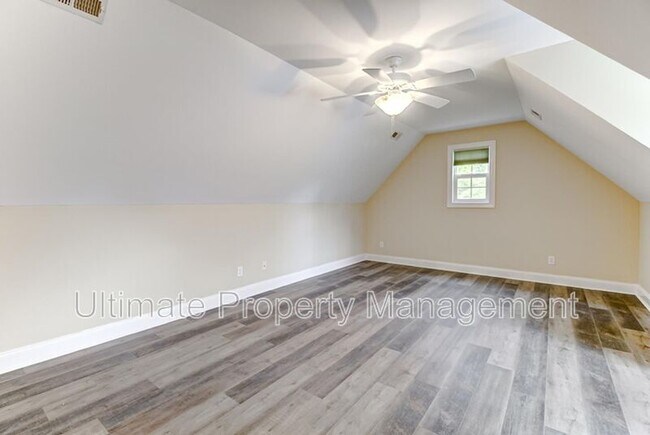 Building Photo - 118 Long Leaf Dr