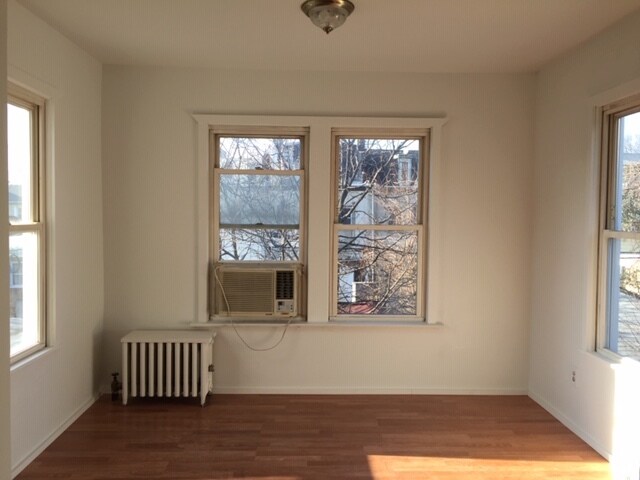 Building Photo - 27 Alton Pl