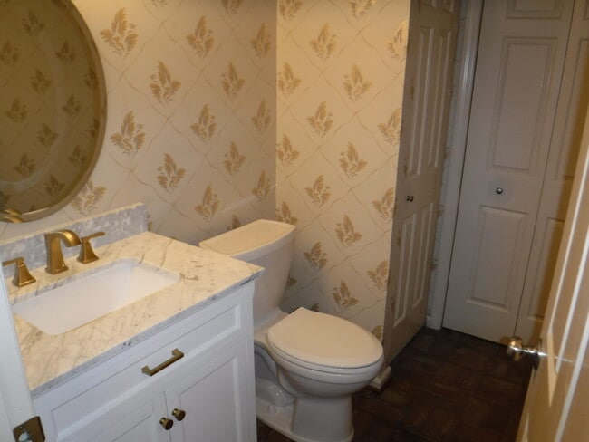 Building Photo - 2964 Candlelight Way