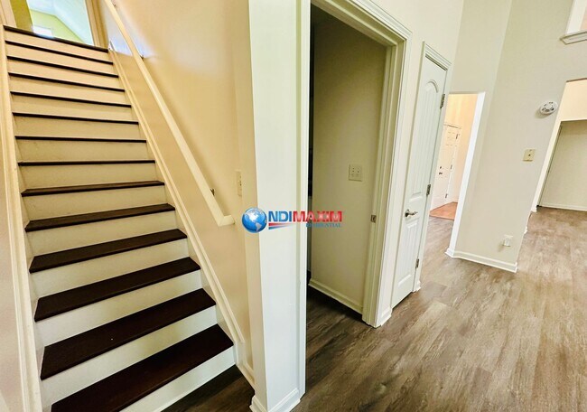 Building Photo - Very nice ranch in the MILL CREEK cluster ...