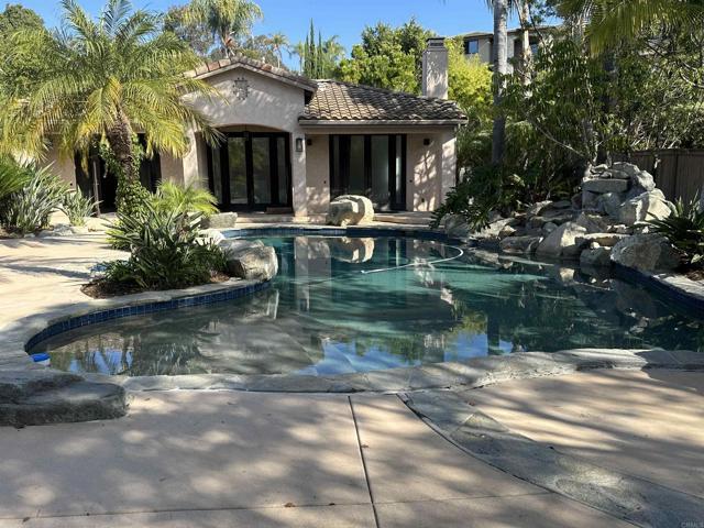 Building Photo - 845 Stratford Dr