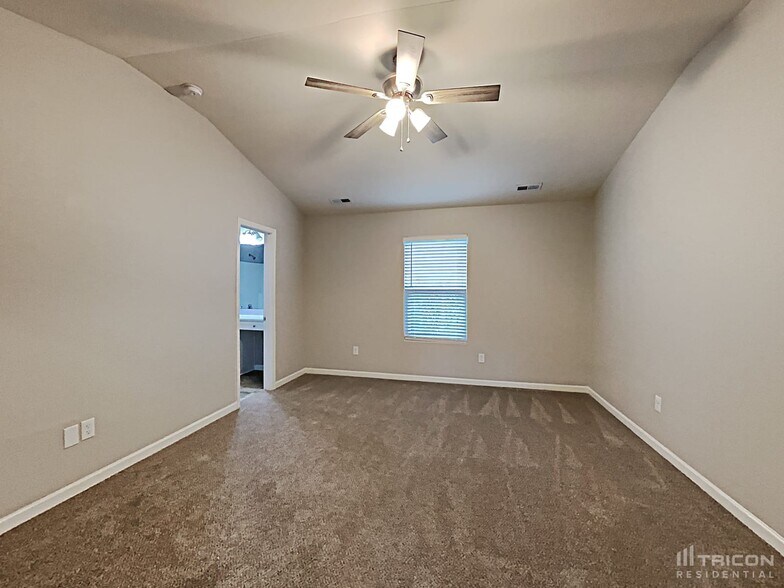 Building Photo - 9721 Crooms Ct