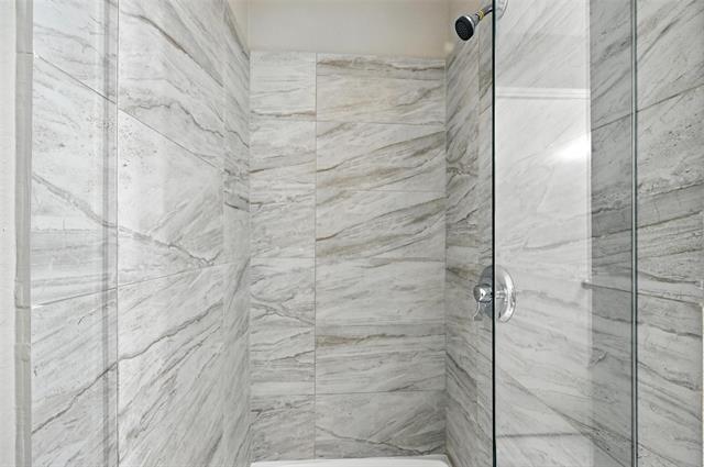 Building Photo - 8545 Midpark Rd