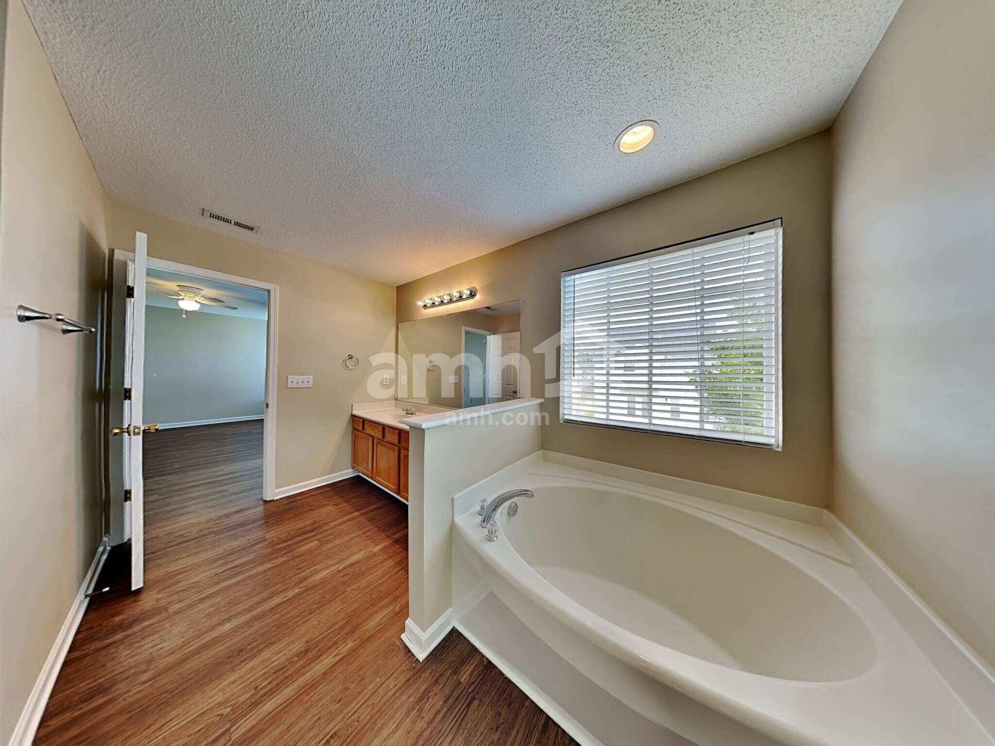 Building Photo - 4406 Snowcrest Ln