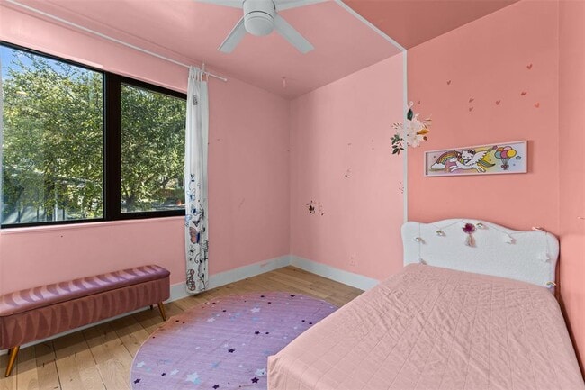 Building Photo - 5704 Driftwood Dr