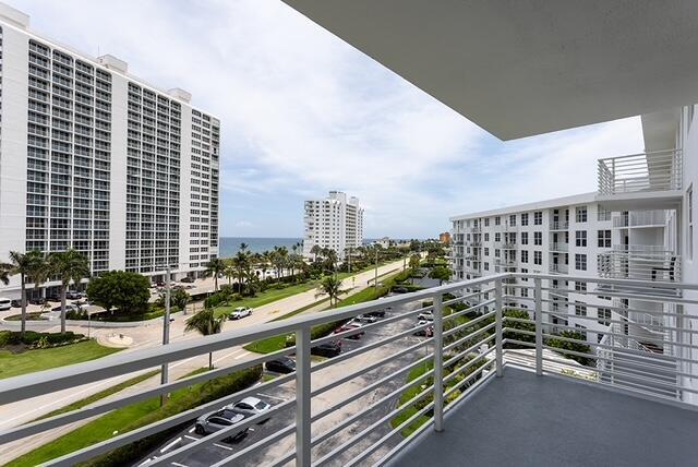 Building Photo - 2851 S Ocean Blvd