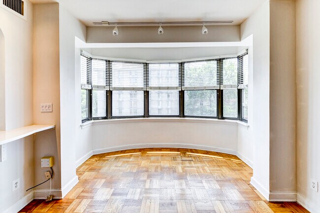 Building Photo - 2515 K St NW