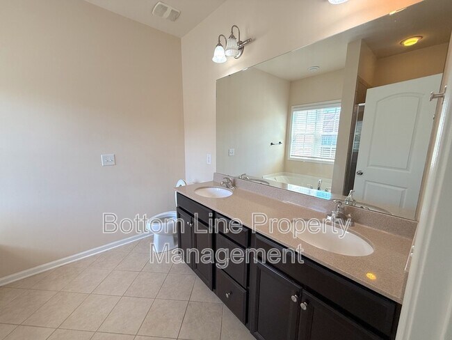 Building Photo - 9625 Camberley Ave NW