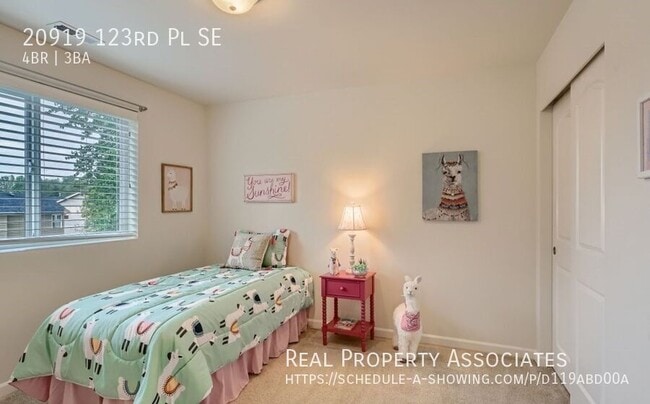 Building Photo - 20919 123rd Pl SE