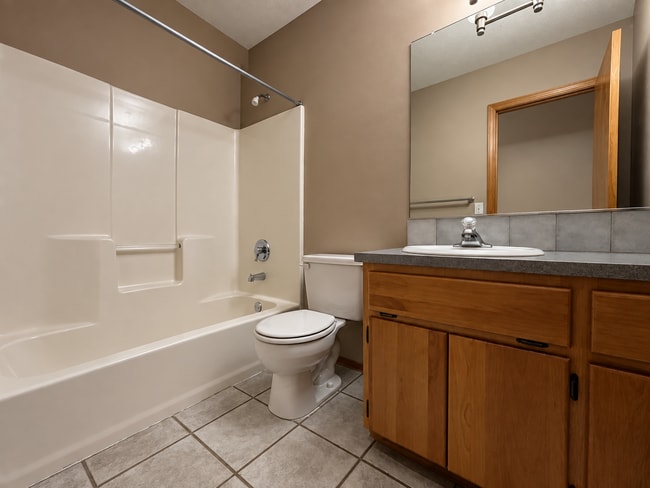 Building Photo - 17027 SW Lynnly Way