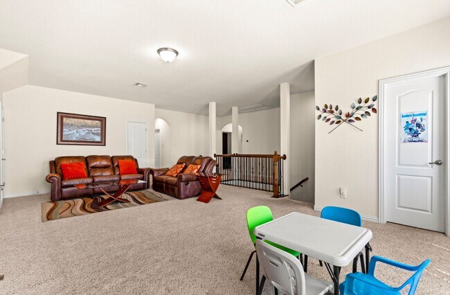 Building Photo - 2425 Millbrook Loop