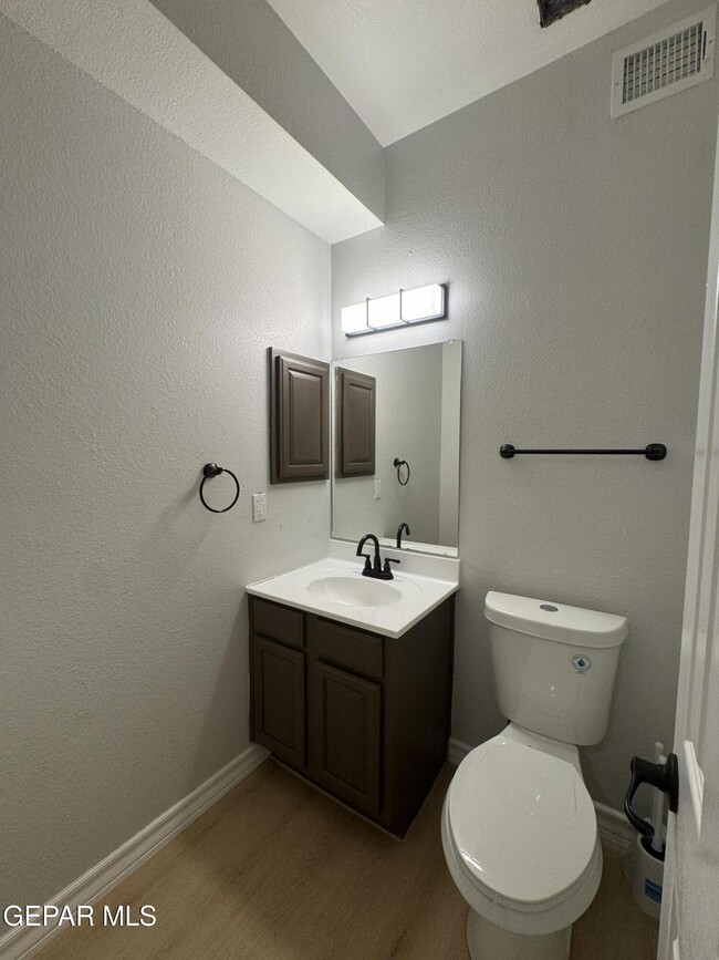 Building Photo - 485 Jeweled Mesa Ct