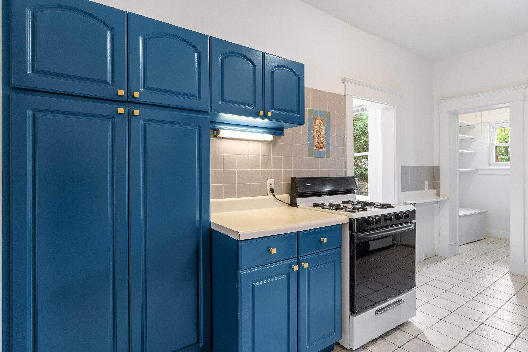 Building Photo - 2926 Wyman Pky