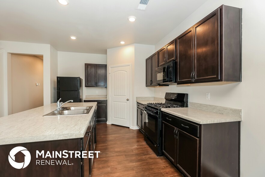 Building Photo - 8038 Craighead Dr