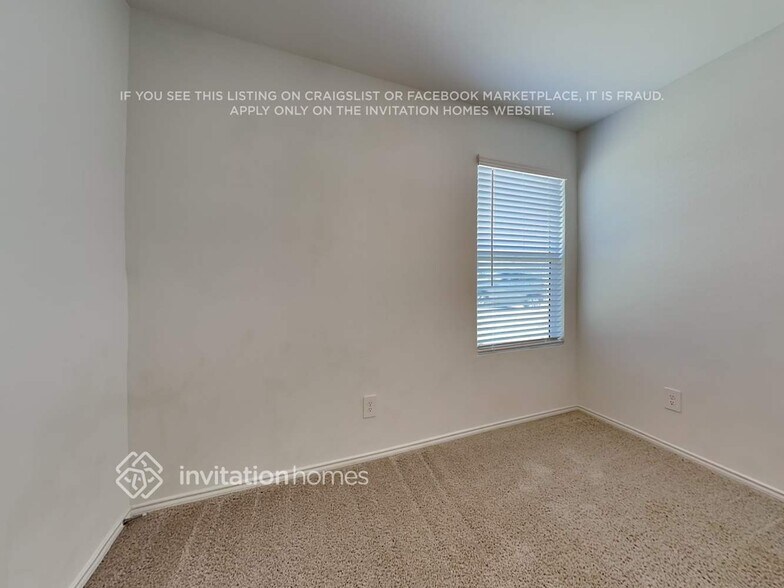 Building Photo - 3214 Crestone Dr
