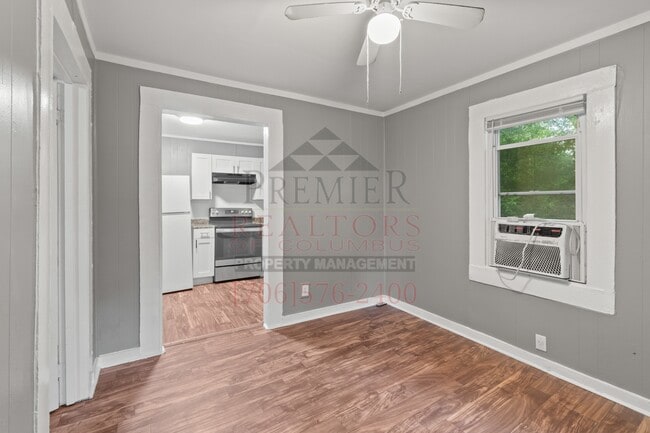 Building Photo - 617 32nd St