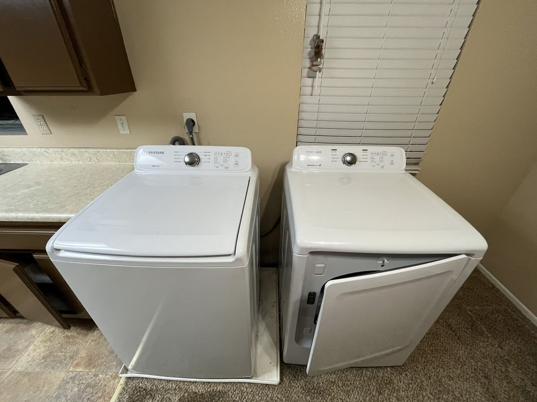 Building Photo - 4154 159th St