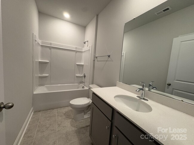 Building Photo - 1038 Mapletree Ln