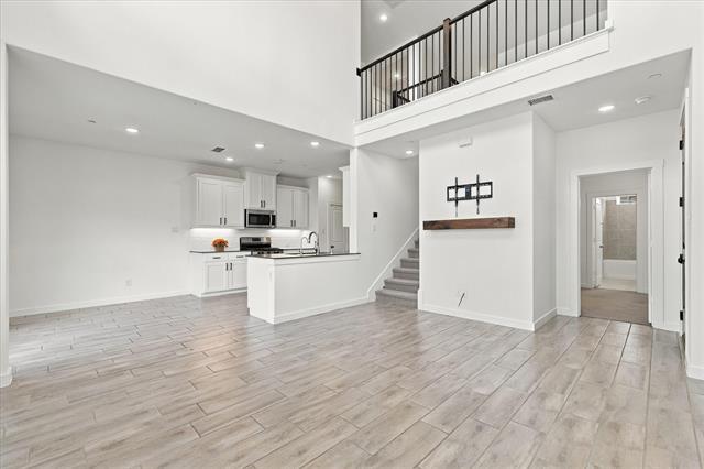 Building Photo - 2737 Splendor Ln