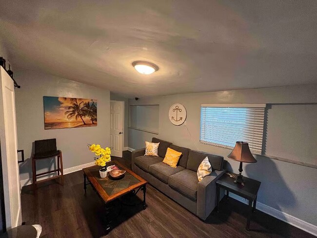 Building Photo - 2991 NW 31st Ave