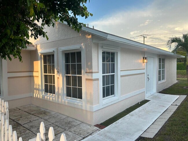 Building Photo - 10136 Boynton Pl Cir